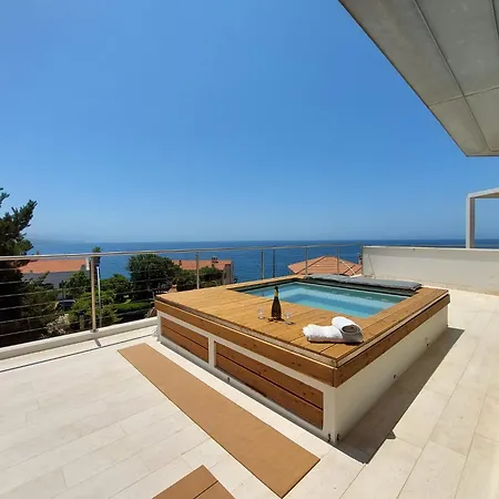 Bali - Luxury Seafront In Villa *