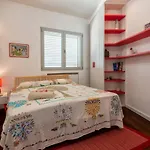 Luxury Seafront With Rooftop Pool & Stunning Sea Views Vila