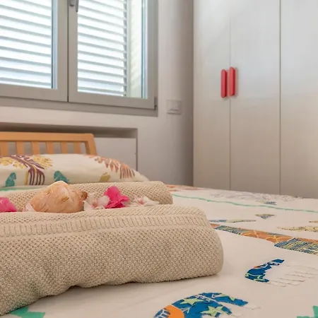 Βίλα Luxury Seafront With Rooftop Pool & Stunning Sea Views *