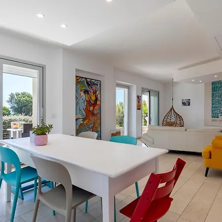 别墅 Luxury Seafront With Rooftop Pool & Stunning Sea Views