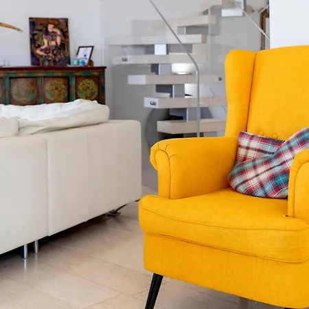 Luxury Seafront With Rooftop Pool & Stunning Sea Views 别墅 *