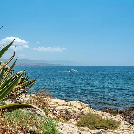 Luxury Seafront With Rooftop Pool & Stunning Sea Views Villa Fertilia