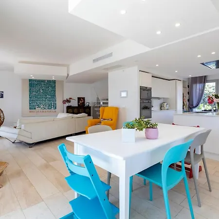 Luxury Seafront With Rooftop Pool & Stunning Sea Views Villa Fertilia