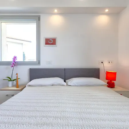 Luxury Seafront With Rooftop Pool & Stunning Sea Views Fertilia