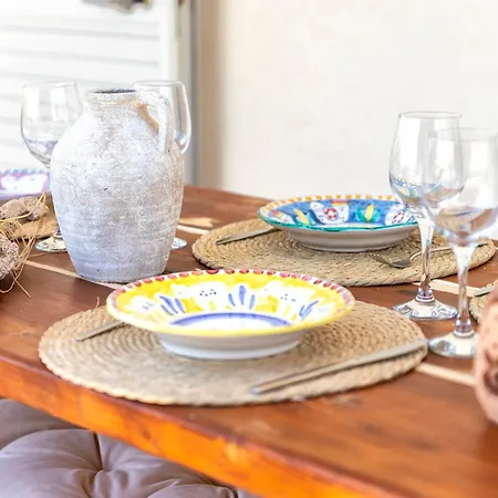 Villa Luxury Seafront With Rooftop Pool & Stunning Sea Views *