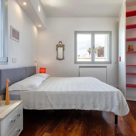 Luxury Seafront With Rooftop Pool & Stunning Sea Views Villa Fertilia