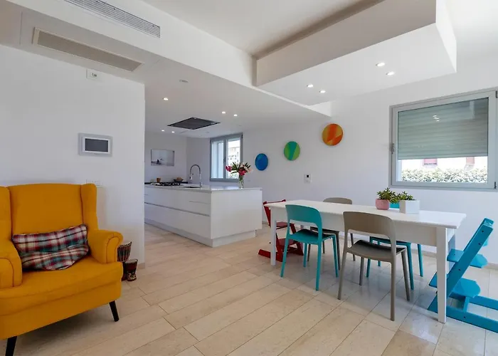 Luxury Seafront With Rooftop Pool & Stunning Sea Views Willa *