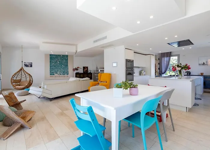Luxury Seafront With Rooftop Pool & Stunning Sea Views Willa Fertilia