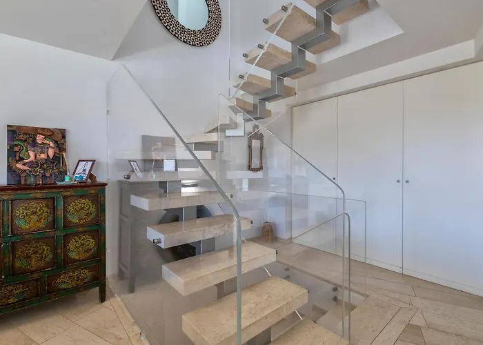 Willa Luxury Seafront With Rooftop Pool & Stunning Sea Views *