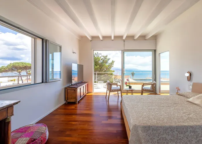 Luxury Seafront With Rooftop Pool & Stunning Sea Views Willa *